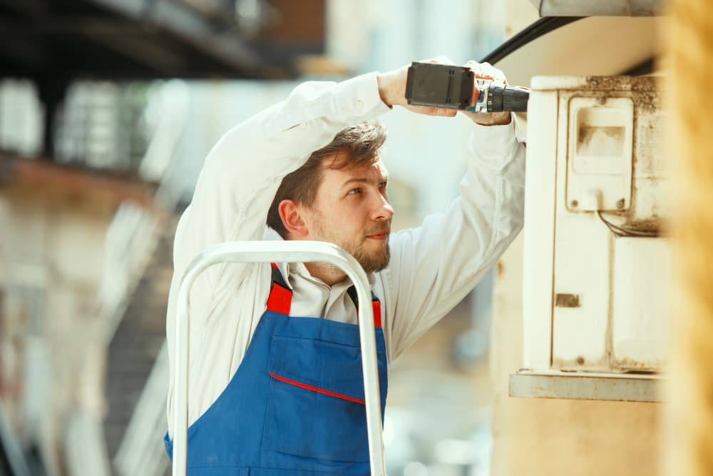 7 sings your commercial refrigeration needs Urgent repair